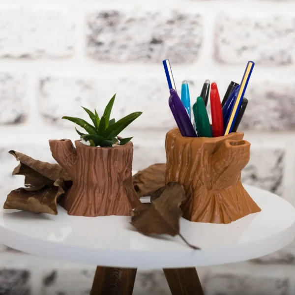 An old tree stump planter with a wood-like design, perfect for air plants, garden decoration, and makeup brushes. A stylish and functional addition to your home or garden decor.