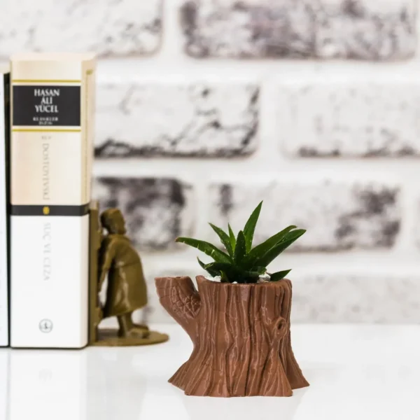 An old tree stump planter with a wood-like design, perfect for air plants, garden decoration, and makeup brushes. A stylish and functional addition to your home or garden decor.